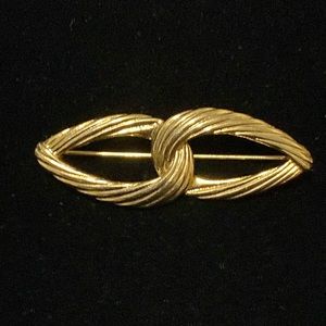 Vintage Gold-tone brooch